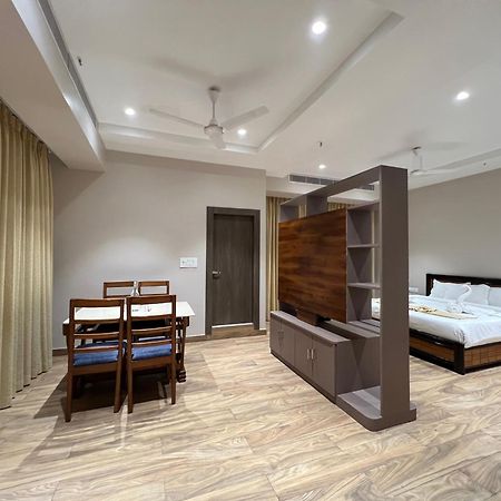 Finn'S Weaver Resort, Казіранґа Екстер'єр фото