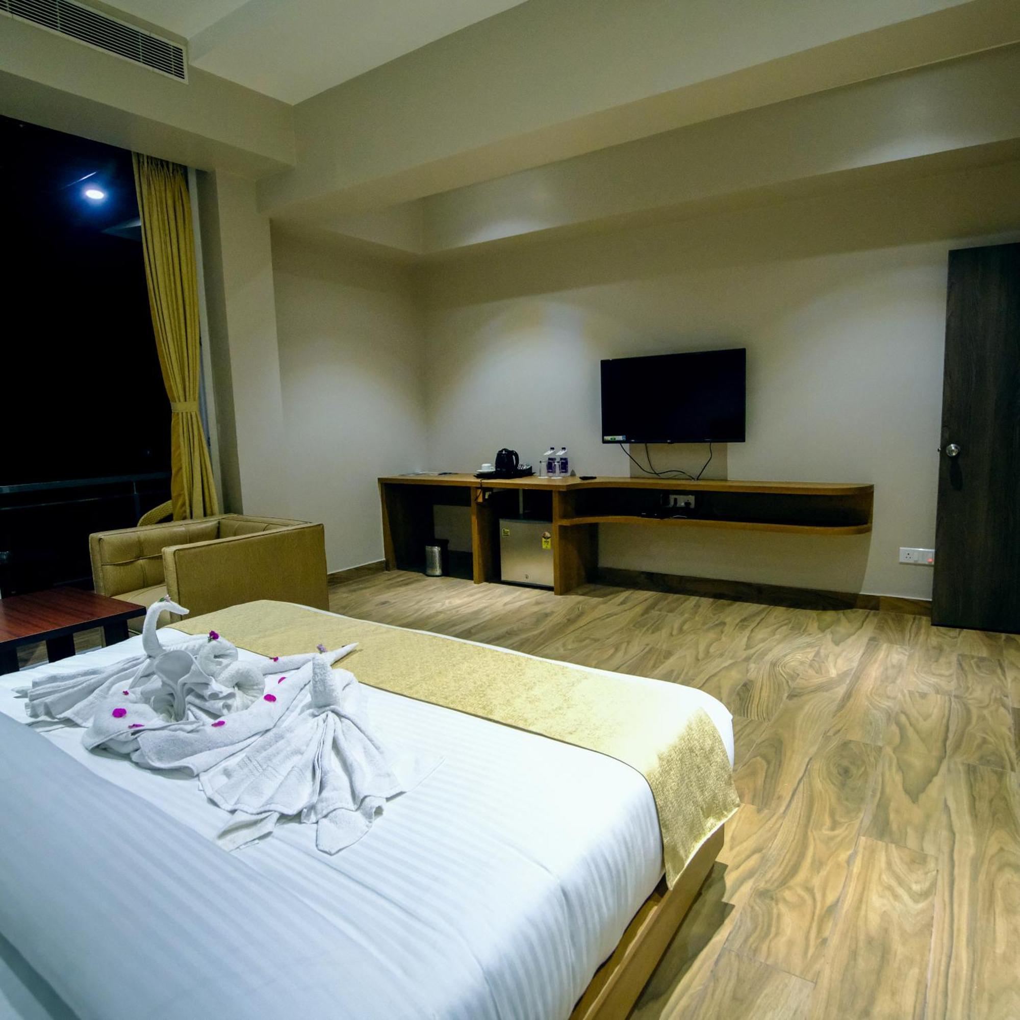 Finn'S Weaver Resort, Казіранґа Екстер'єр фото